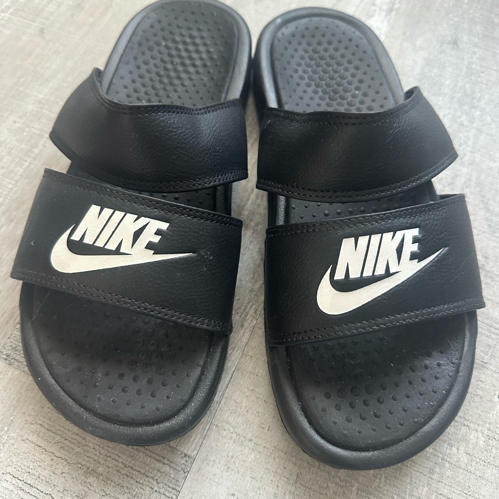 Women’s Nike  Black Slide Sandals size 7